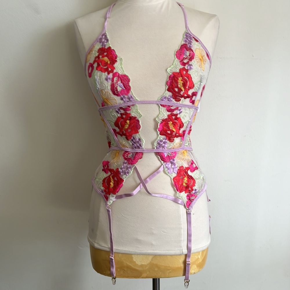 🦄NWT Colorful Garter Slip/Chemise size L🦄